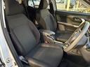 ☆運転席の足元も広々ゆったりで、長距離の運転もらくらく☆