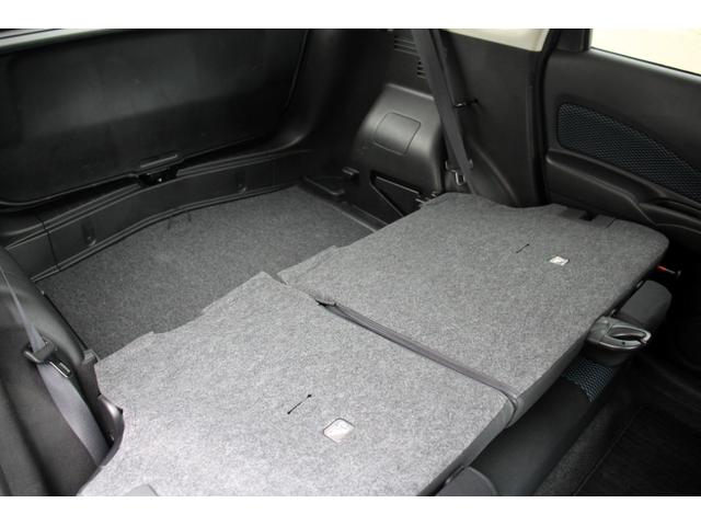 ノート Ｘ　ユーザー買取直販・ワンセグテレビ・カロッツェリアナビ・プッシュスタート・ＥＴＣ・スマートキー・ドライブレコーダー・盗難防止システム・衝突安全ボディ・キーレスエントリ・運転席エアバック・助手席エアバック（32枚目）