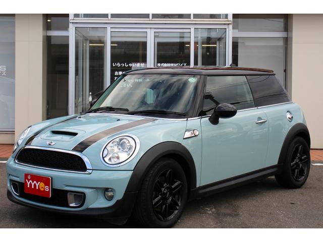 ＭＩＮＩ クーパーＳ　ユーザー買取直販・ＢＭＷ純正ＡＷ付夏タイヤ・カロテッツアナビ・フルセグテレビ・ガイドライン付バックカメラ・Ｂｌｕｅｔｏｏｔｈ接続・ＭＴモード付・ディスチャージドランプ・ＡＢＳ・プッシュ・フォグライト（42枚目）