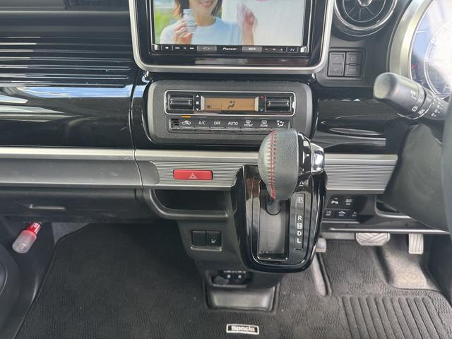 スペーシアカスタム ハイブリッドＸＳ　Ｂカメ　車線逸脱　スマキー　キーレスエントリー　アイドルストップ　オートハイビーム　シートＨ　フルフラットシート　ナビＴＶ　オートエアコン　ベンチシート　ＥＴＣ　サイドエアバッグ　盗難防止システム（9枚目）