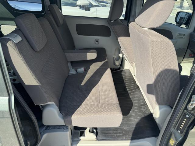 エブリイ ジョインターボ　フルセグ地デジＴＶ　車線逸脱防止　フリーキー　ナビ・テレビ　両面スライドドア　Ｗエアバック　フルタイム４ＷＤ　メモリーナビ　ＰＷ　ＰＳ　ＡＣ　ターボエンジン　ＡＢＳ　ＥＴＣ　フルフラットシート（4枚目）