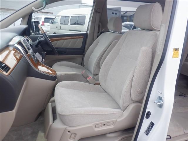 アルファードV MZ ウェルキャブ車いす仕様車スロープタイプI/二列目車いす1脚仕様/助手席電動回転リフト式(8枚目)