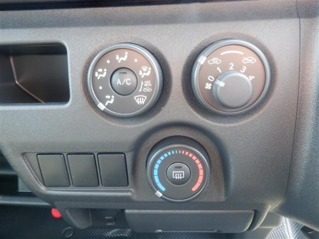 ハイエースバン ロングDX GLパッケージ 4WD/トヨタセーフティセンス/バックモニター/LEDヘッドランプ/イージークロージャー(23枚目)