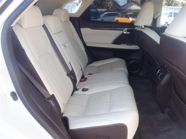 RX RX200t バージョンL /1オーナー/プリクラッシュセーフティ/パノラマルーフ&ルーフレール/ホワイトレザー/メモリーナビTV/全方位&バックカメラ/2.0ETC/パワーバックドア(11枚目)