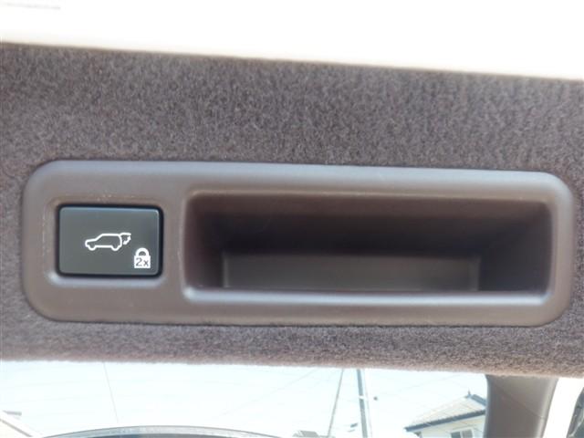 RX RX200t バージョンL /1オーナー/プリクラッシュセーフティ/パノラマルーフ&ルーフレール/ホワイトレザー/メモリーナビTV/全方位&バックカメラ/2.0ETC/パワーバックドア(16枚目)