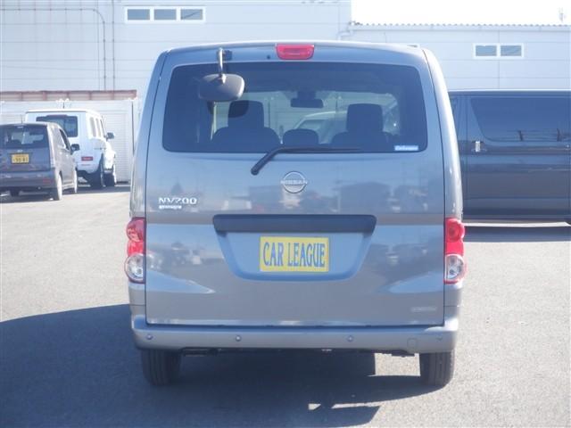 ＮＶ２００バネットバン ＧＸ　／エマージェンシーブレーキ／キーレスキ－／天張りあり／荷台ゴムマット／リヤスモークガラス／１オーナー（3枚目）