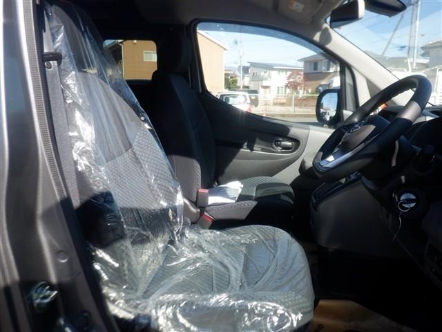 ＮＶ２００バネットバン ＧＸ　／エマージェンシーブレーキ／キーレスキ－／天張りあり／荷台ゴムマット／リヤスモークガラス／１オーナー（10枚目）