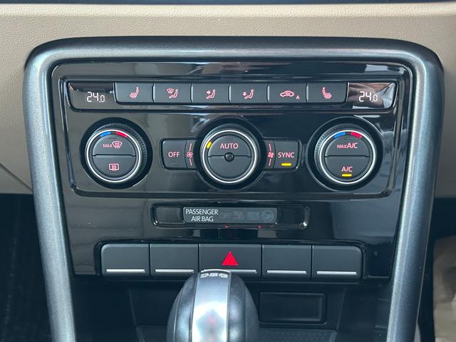 ザ・ビートル デザインマイスター Goo鑑定車 保証付 ヒーター付ベージュカワシート 純正ナビ TV Bluetoot バックカメラ ETC プッシュスタート ブラインドスポットモニター オートクルーズ スマートキー2個 BSM(28枚目)