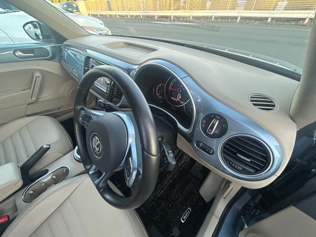 ザ・ビートル デザインマイスター Goo鑑定車 保証付 ヒーター付ベージュカワシート 純正ナビ TV Bluetoot バックカメラ ETC プッシュスタート ブラインドスポットモニター オートクルーズ スマートキー2個 BSM(29枚目)