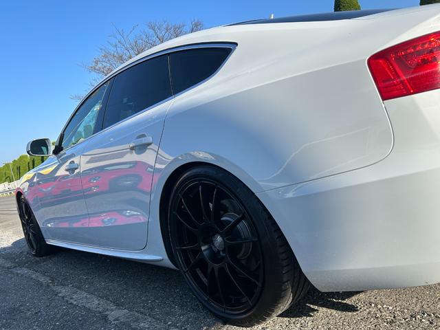 A5スポーツバック 2.0TFSIクワトロ Sラインパッケージ Goo鑑定車 保証付 車高調(ノーマル・ビルシュタイン) OZ19インチホイール(純正ホイール付) ドラレコ ETC ヒーター付皮シート ナビ TV Bluetooth バックカメラ スマートキー2個(22枚目)
