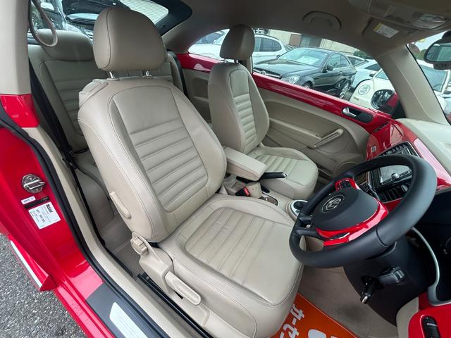 ザ・ビートル デザインレザーパッケージ　Ｇｏｏ鑑定車　保証付　ワンオーナー　禁煙車　ベージュ内装　ヒーター付皮シート　ナビ　ＴＶ　バックカメラ　Ｂｌｕｅｔｏｏｔｈ　ＥＴＣ　クリアランスソナー　ドラレコ前後　オートライト　クルコン（33枚目）