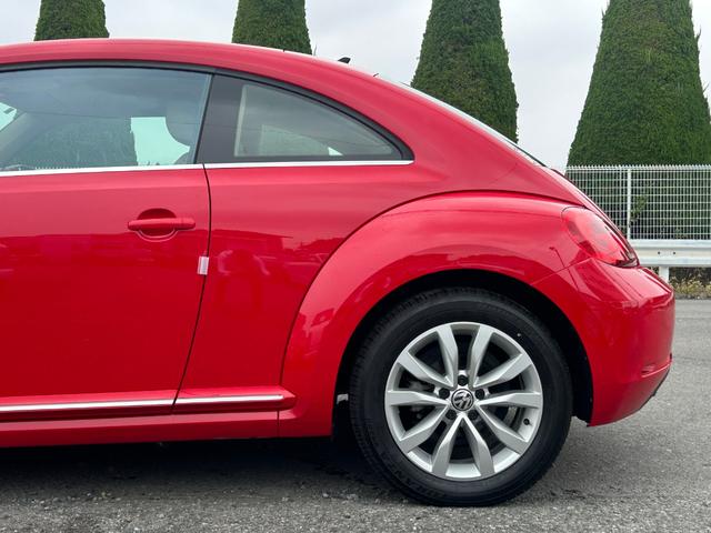 ザ・ビートル デザインレザーパッケージ　Ｇｏｏ鑑定車　保証付　ワンオーナー　禁煙車　ベージュ内装　ヒーター付皮シート　ナビ　ＴＶ　バックカメラ　Ｂｌｕｅｔｏｏｔｈ　ＥＴＣ　クリアランスソナー　ドラレコ前後　オートライト　クルコン（44枚目）