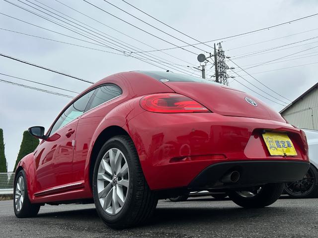 ザ・ビートル デザインレザーパッケージ　Ｇｏｏ鑑定車　保証付　ワンオーナー　禁煙車　ベージュ内装　ヒーター付皮シート　ナビ　ＴＶ　バックカメラ　Ｂｌｕｅｔｏｏｔｈ　ＥＴＣ　クリアランスソナー　ドラレコ前後　オートライト　クルコン（69枚目）