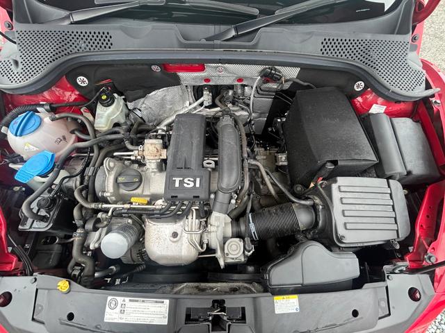 ザ・ビートル デザインレザーパッケージ　Ｇｏｏ鑑定車　保証付　ワンオーナー　禁煙車　ベージュ内装　ヒーター付皮シート　ナビ　ＴＶ　バックカメラ　Ｂｌｕｅｔｏｏｔｈ　ＥＴＣ　クリアランスソナー　ドラレコ前後　オートライト　クルコン（70枚目）