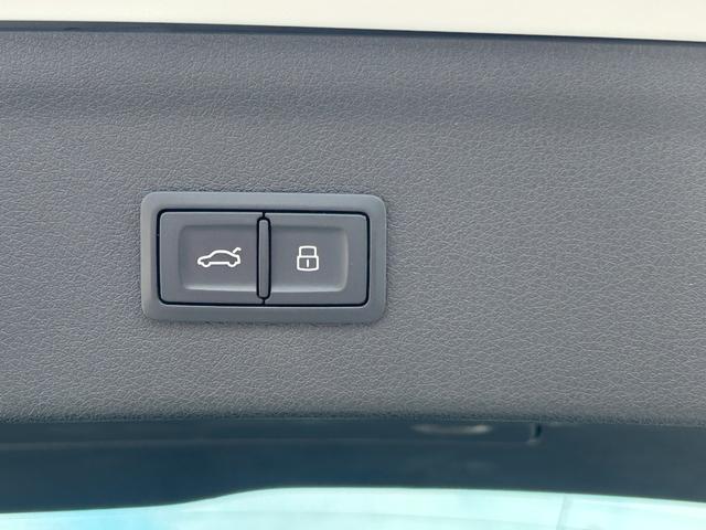Q3 2.0TFSIクワトロ180PS Sラインパッケージ Goo鑑定車 保証付 ワンオーナー 禁煙車 クワトロSラインパッケージ ナビ TV バックカメラ Bluetooth ETC 前後ドラレコ パワーバックドア アドバンスキー ハーフレザーシート(39枚目)