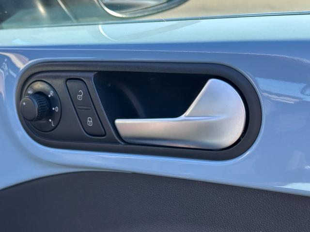 ザ・ビートル デザインレザーパッケージ Goo鑑定車 保証付 ナビ TV Bluetooth バックカメラ ETC クルーズコントロール 走行距離6646Km時にディーラーにてメーター交換実施記録簿有 ディーラー整備記録簿有(26枚目)