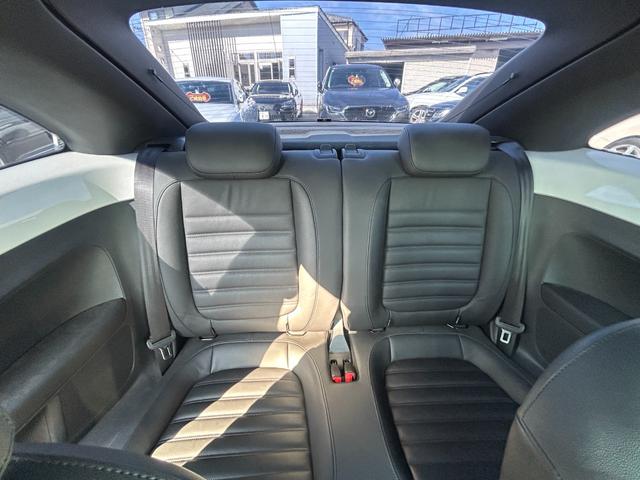 Ｇｏｏ鑑定車　保証付　ヒーター付皮シート　ナビ　ＴＶ　Ｂｌｕｅｔｏｏｔｈ　バックカメラ　クリアランスソナー　オートクルーズ　キーレス２個　ＨＩＤオートライト　ＥＴＣ