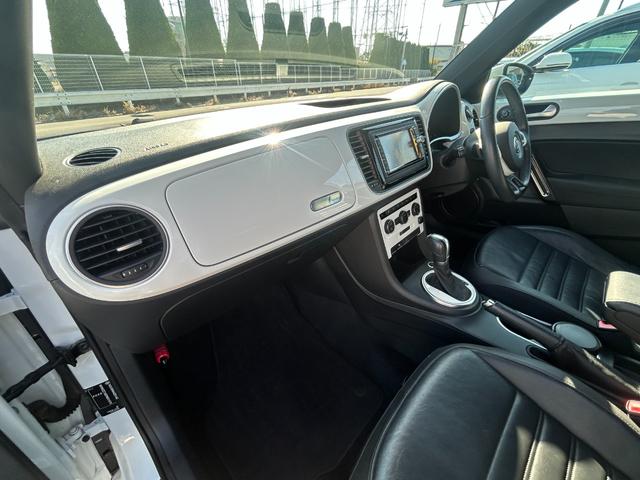 Ｇｏｏ鑑定車　保証付　ヒーター付皮シート　ナビ　ＴＶ　Ｂｌｕｅｔｏｏｔｈ　バックカメラ　クリアランスソナー　オートクルーズ　キーレス２個　ＨＩＤオートライト　ＥＴＣ