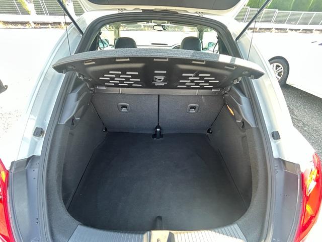 Ｇｏｏ鑑定車　保証付　ヒーター付皮シート　ナビ　ＴＶ　Ｂｌｕｅｔｏｏｔｈ　バックカメラ　クリアランスソナー　オートクルーズ　キーレス２個　ＨＩＤオートライト　ＥＴＣ