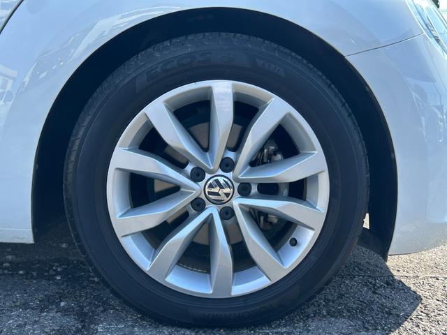 Ｇｏｏ鑑定車　保証付　ヒーター付皮シート　ナビ　ＴＶ　Ｂｌｕｅｔｏｏｔｈ　バックカメラ　クリアランスソナー　オートクルーズ　キーレス２個　ＨＩＤオートライト　ＥＴＣ