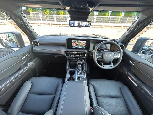 ランドクルーザー２５０ ＶＸ　Ｇｏｏ鑑定車　ワンオーナー　禁煙車　メーカー保証継承　ディーゼルターボ　トヨタセーフティセンス　ナビ　ＴＶ　Ｂｌｕｅｔｏｏｔｈ　全方面カメラ　ＥＴＣ２．０　サンルーフ　デジタルインナーミラー（7枚目）