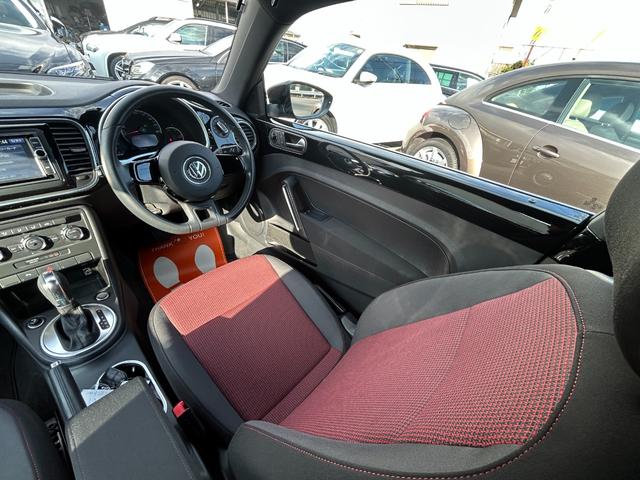 ザ・ビートル ビター　Ｇｏｏ鑑定車　保証付　２５０台限定車ビター　オートＨＩＤライト　クリアランスソナー　限定ホイール　プッシュスタートスイッチ　スマートキー２個　ナビ　ＴＶ　Ｂｌｕｅｔｏｏｔｈ　バックカメラ　ＥＴＣ（20枚目）