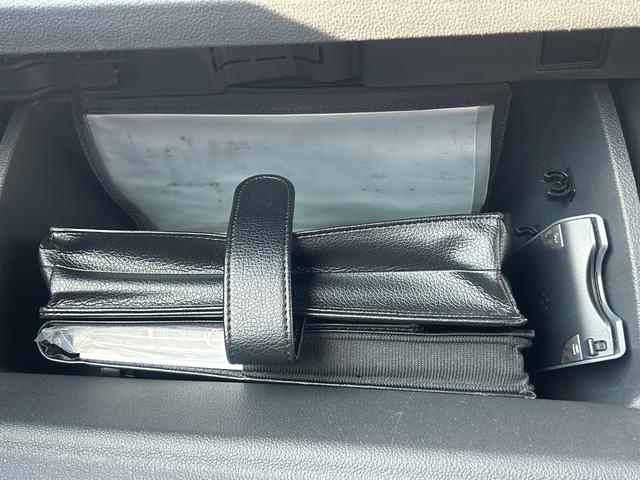 ザ・ビートル ビター　Ｇｏｏ鑑定車　保証付　２５０台限定車ビター　オートＨＩＤライト　クリアランスソナー　限定ホイール　プッシュスタートスイッチ　スマートキー２個　ナビ　ＴＶ　Ｂｌｕｅｔｏｏｔｈ　バックカメラ　ＥＴＣ（21枚目）