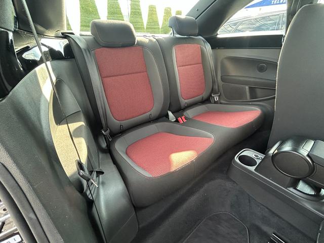 ザ・ビートル ビター　Ｇｏｏ鑑定車　保証付　２５０台限定車ビター　オートＨＩＤライト　クリアランスソナー　限定ホイール　プッシュスタートスイッチ　スマートキー２個　ナビ　ＴＶ　Ｂｌｕｅｔｏｏｔｈ　バックカメラ　ＥＴＣ（24枚目）