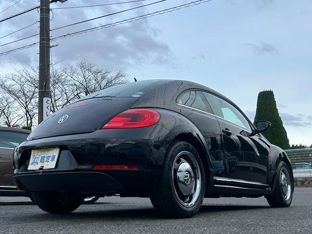 ザ・ビートル ビター　Ｇｏｏ鑑定車　保証付　２５０台限定車ビター　オートＨＩＤライト　クリアランスソナー　限定ホイール　プッシュスタートスイッチ　スマートキー２個　ナビ　ＴＶ　Ｂｌｕｅｔｏｏｔｈ　バックカメラ　ＥＴＣ（35枚目）