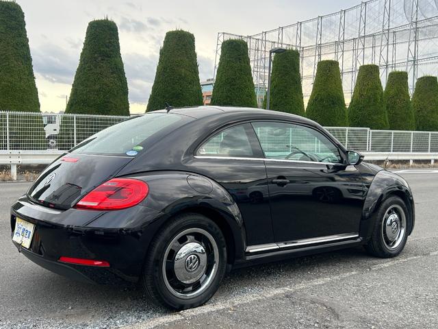 ザ・ビートル ビター　Ｇｏｏ鑑定車　保証付　２５０台限定車ビター　オートＨＩＤライト　クリアランスソナー　限定ホイール　プッシュスタートスイッチ　スマートキー２個　ナビ　ＴＶ　Ｂｌｕｅｔｏｏｔｈ　バックカメラ　ＥＴＣ（56枚目）