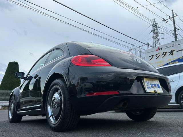 ザ・ビートル ビター　Ｇｏｏ鑑定車　保証付　２５０台限定車ビター　オートＨＩＤライト　クリアランスソナー　限定ホイール　プッシュスタートスイッチ　スマートキー２個　ナビ　ＴＶ　Ｂｌｕｅｔｏｏｔｈ　バックカメラ　ＥＴＣ（65枚目）