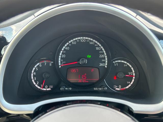 ザ・ビートル ビター　Ｇｏｏ鑑定車　保証付　２５０台限定車ビター　オートＨＩＤライト　クリアランスソナー　限定ホイール　プッシュスタートスイッチ　スマートキー２個　ナビ　ＴＶ　Ｂｌｕｅｔｏｏｔｈ　バックカメラ　ＥＴＣ（69枚目）