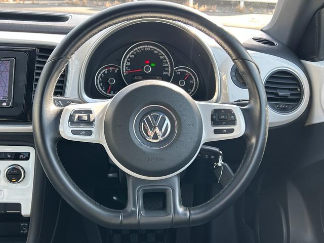 ザ・ビートル デザインレザーパッケージ Goo鑑定車 保証付 ヒーター付皮シート ナビ TV Bluetooth バックカメラ ETC キーレス2個 オートクルーズ RAYS19インチホイール ドラレコ前後 リアスポイラー(11枚目)