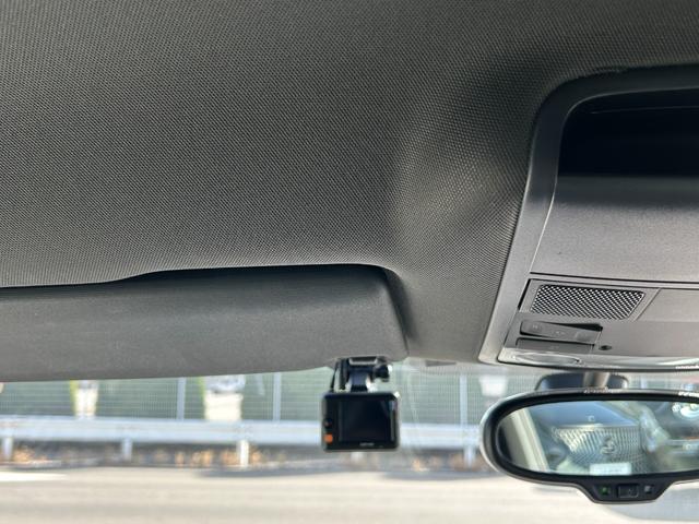 ザ・ビートル デザインレザーパッケージ Goo鑑定車 保証付 ヒーター付皮シート ナビ TV Bluetooth バックカメラ ETC キーレス2個 オートクルーズ RAYS19インチホイール ドラレコ前後 リアスポイラー(22枚目)