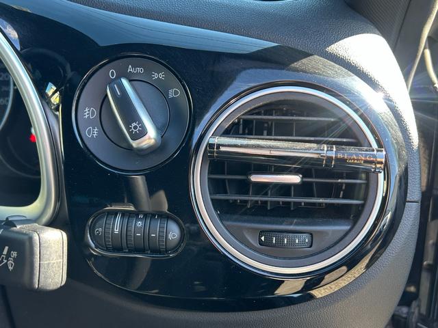 ザ・ビートル Ｒライン　Ｇｏｏ鑑定車　保証付　Ｒライン　純正ナビ　ＴＶ　Ｂｌｕｅｔｏｏｔｈ　ＥＴＣ　バックカメラ　ドラレコ　３連メーター　クルコン　クリアランスソナー　オートライト　ステアリングスイッチ　スマートキー（29枚目）
