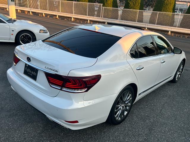 ＬＳ ＬＳ６００ｈ　バージョンＬ　ＧＯＯ鑑定車　保証１年付　サンルーフ　モデリスタスポイラー　ＯＰ１９インチホイール　ドラレコ　レーダー探知機　電動トランク　ステアリングヒーター　冷温風皮シート　ＴＶキット　スマートキー２個（16枚目）