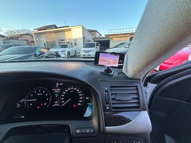 ＬＳ ＬＳ６００ｈ　バージョンＬ　ＧＯＯ鑑定車　保証１年付　サンルーフ　モデリスタスポイラー　ＯＰ１９インチホイール　ドラレコ　レーダー探知機　電動トランク　ステアリングヒーター　冷温風皮シート　ＴＶキット　スマートキー２個（24枚目）