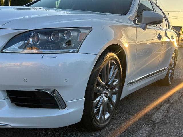 ＬＳ ＬＳ６００ｈ　バージョンＬ　ＧＯＯ鑑定車　保証１年付　サンルーフ　モデリスタスポイラー　ＯＰ１９インチホイール　ドラレコ　レーダー探知機　電動トランク　ステアリングヒーター　冷温風皮シート　ＴＶキット　スマートキー２個（71枚目）