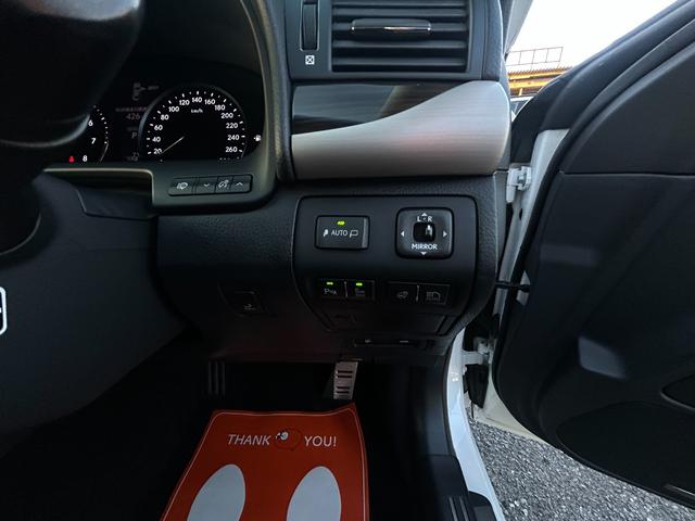 ＬＳ ＬＳ６００ｈ　バージョンＬ　ＧＯＯ鑑定車　保証１年付　サンルーフ　モデリスタスポイラー　ＯＰ１９インチホイール　ドラレコ　レーダー探知機　電動トランク　ステアリングヒーター　冷温風皮シート　ＴＶキット　スマートキー２個（78枚目）