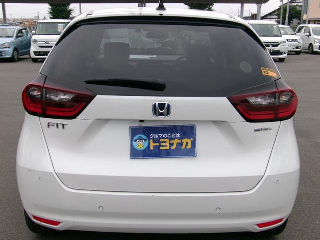 フィット ｅ：ＨＥＶホーム　雹災車　ナビ　バックカメラ　ホンダセンシング　ＬＥＤオートライト　オートハイビーム　パーキングソナー　ドラレコ　ハーフレザーシート　スマートキー（7枚目）