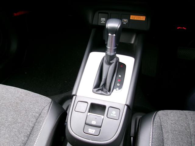 フィット ｅ：ＨＥＶホーム　雹災車　ナビ　バックカメラ　ホンダセンシング　ＬＥＤオートライト　オートハイビーム　パーキングソナー　ドラレコ　ハーフレザーシート　スマートキー（22枚目）