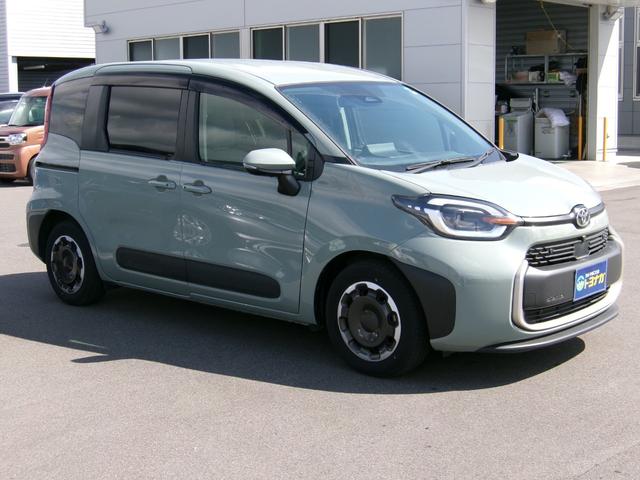 シエンタ ハイブリッドＺ　雹災車　ナビ　ＴＶ　マルチビューカメラ　両席シートヒーター　ＢＬｕｅｔｏｏｔｈ接続　ＬＥＤヘッドライト　スマートキー　トヨタセーフティセンス　アダクティブクルーズ　ＥＴＣ２．０（4枚目）