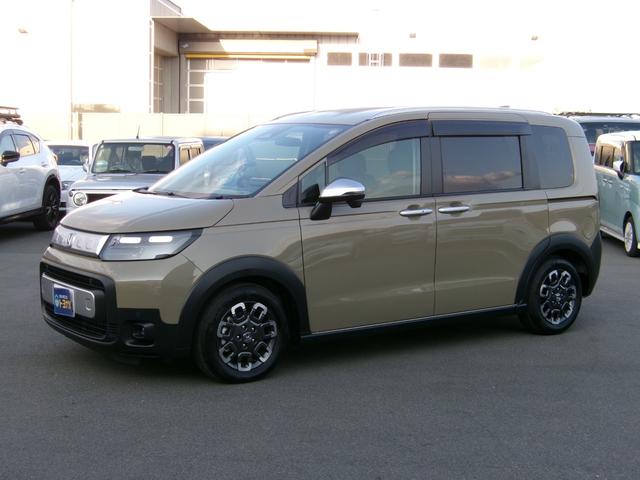フリード e:HEVクロスター 11.4インチホンダコネクトナビ ホンダセンシング LEDヘッドライト プッシュスタート 運転席助手席シートヒーター アダプティブクルーズコントロール★(2枚目)