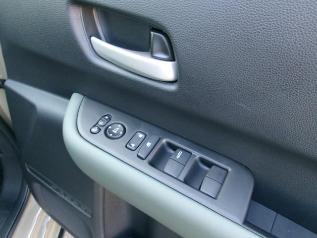 フリード e:HEVクロスター 11.4インチホンダコネクトナビ ホンダセンシング LEDヘッドライト プッシュスタート 運転席助手席シートヒーター アダプティブクルーズコントロール★(9枚目)