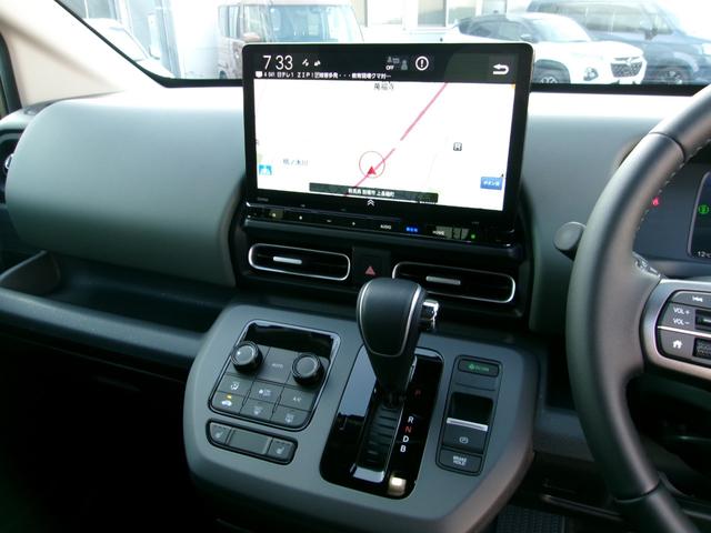 フリード e:HEVクロスター 11.4インチホンダコネクトナビ ホンダセンシング LEDヘッドライト プッシュスタート 運転席助手席シートヒーター アダプティブクルーズコントロール★(15枚目)
