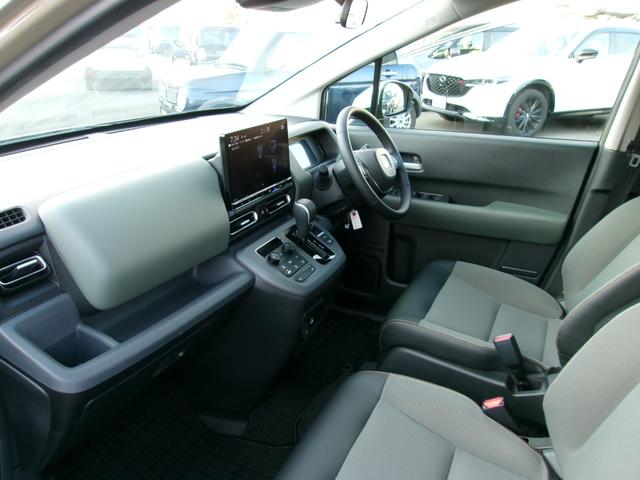 フリード e:HEVクロスター 11.4インチホンダコネクトナビ ホンダセンシング LEDヘッドライト プッシュスタート 運転席助手席シートヒーター アダプティブクルーズコントロール★(20枚目)