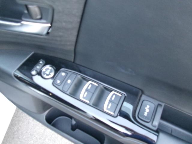 オデッセイハイブリッド e:HEVアブソルート・EXブラックエディション 11.4インチホンダkポネクトナビ フルセグ マルチビューカメラ ホンダセンシング 両側パワスライドドア パワーバックドア LEDオートライト パーキングソナー ヒーター付黒革パワーシート(33枚目)