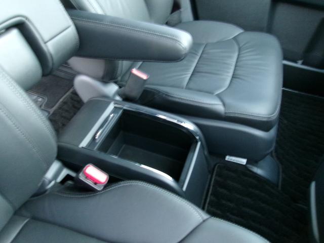 オデッセイハイブリッド e:HEVアブソルート・EXブラックエディション 11.4インチホンダkポネクトナビ フルセグ マルチビューカメラ ホンダセンシング 両側パワスライドドア パワーバックドア LEDオートライト パーキングソナー ヒーター付黒革パワーシート(35枚目)