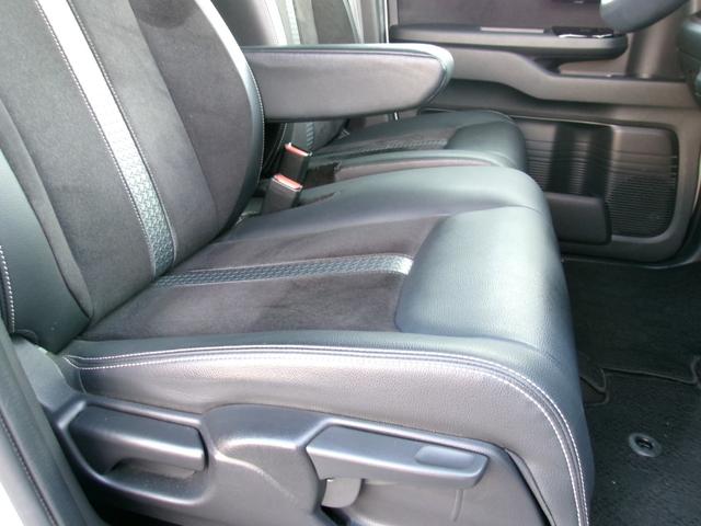 N-BOXカスタム Lターボ 雹害車 ワンオーナー 8インチプレミアムインターナビ フルセグTV バックカメラ 両側パワースライドドア ホンダセンシング LEDオートライト パーキングソナー シートヒーター付きコンビシート(16枚目)