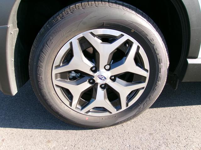 フォレスター ツーリング　アイサイト　ハーフレザーシート　ドライブレコーダー前後　両側パワーシート　フォグランプ　８インチナビ　フルセグテレビ　両席シートヒーター　ＥＴＣ　ワンオーナー　純正１７インチアルミホイール　ＬＥＤ（11枚目）